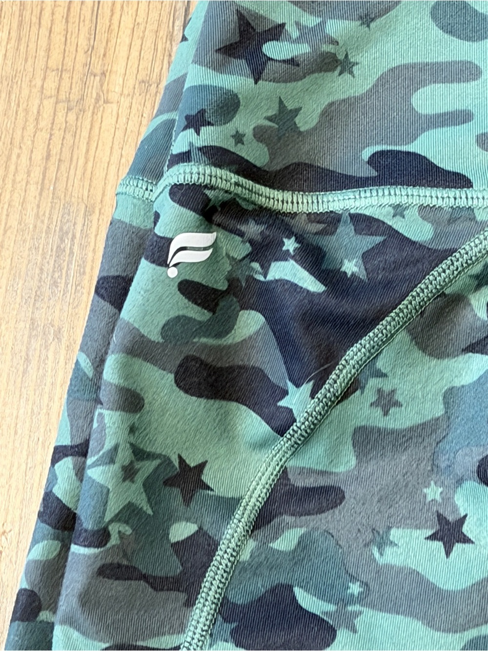 Fabletics Green Camo Star Leggings women size Large